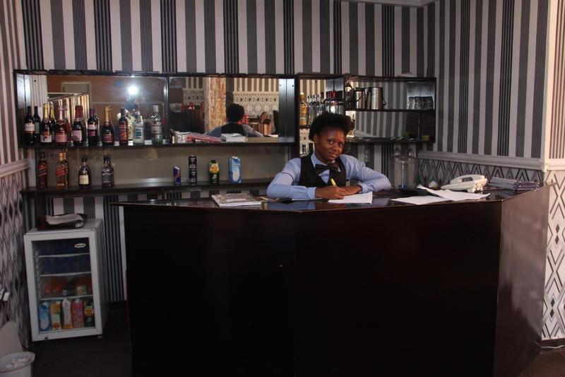 Grand Ibro Hotel Annex Ankuru Exterior foto