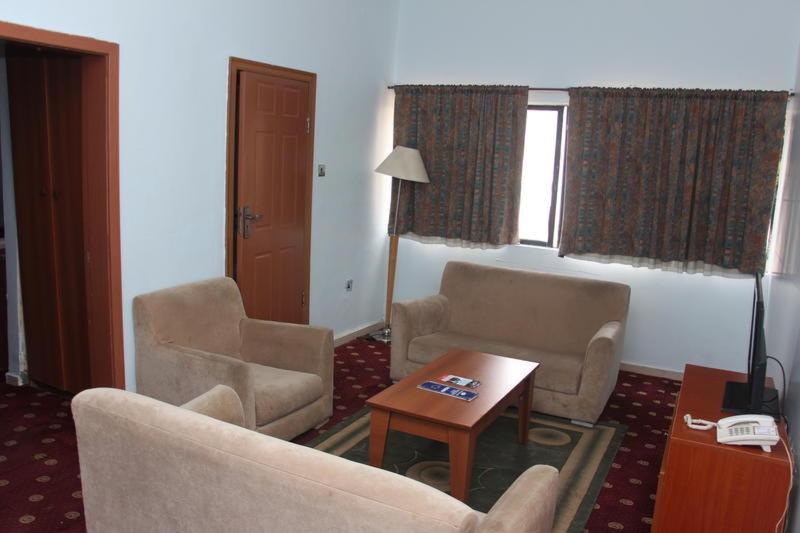 Grand Ibro Hotel Annex Ankuru Exterior foto